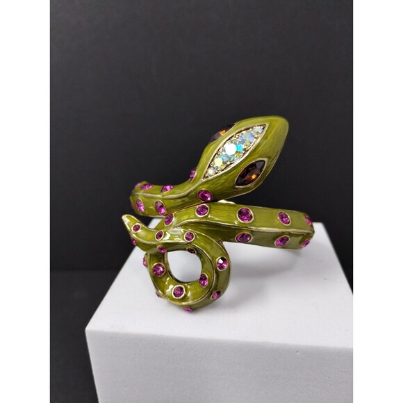 Betsey Johnson Snake Bangle Bracelet Jungle Book Green & Pink Coil Wrap Serpent - Picture 3 of 9